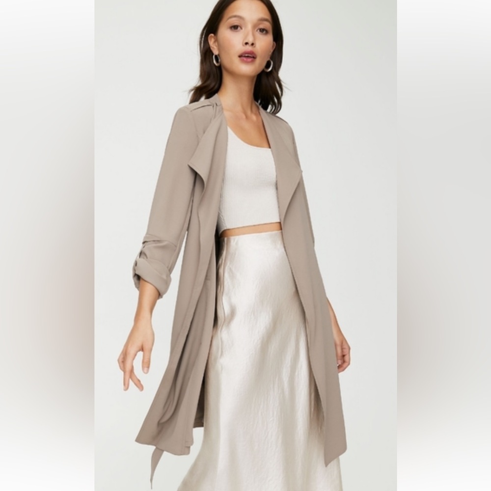 Babaton flowy modern trench coat size Medium